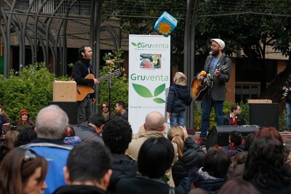 GRUVENTA repartió 1.500 copas de uvas de la suerte en la Nochevieja infantil celebrada en Murcia capital en colaboración con el Ayuntamiento de Murcia