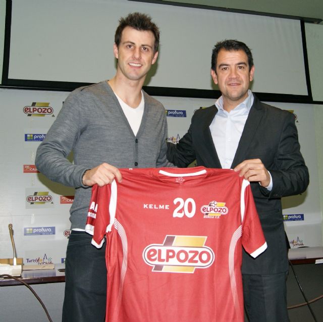 Presentación oficial Eka, nuevo jugador ElPozo Murcia FS