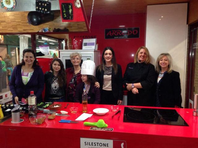 Profesionales de la cocina muestran la aportación de la mujer a la gastronomía