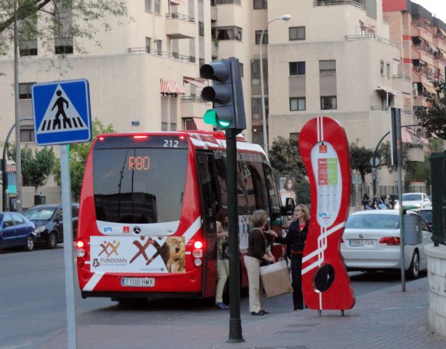 El Grupo Socialista pide reforzar el Rayo 80 en las horas punta para evitar que los viajeros vayan como 'sardinas en lata'