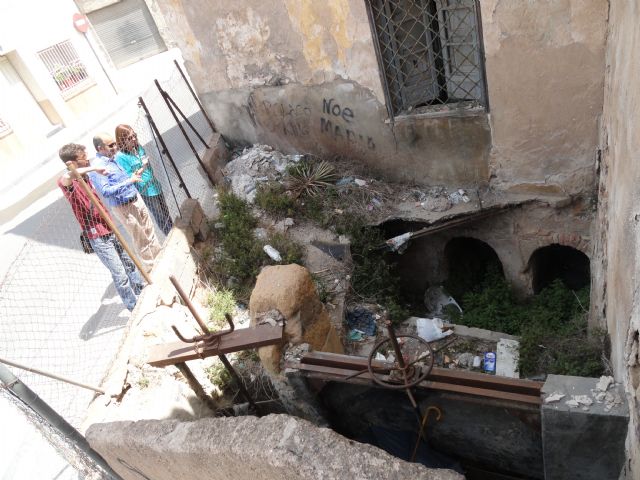 Los socialistas denuncian el completo abandono que sufre el Molino Armero en Cabezo de Torres