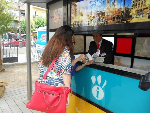 Abierto el  cuarto punto de Información Turística de la ciudad, situado en el barrio del Carmen