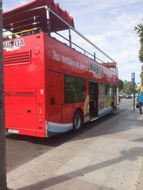 Ya está en Murcia el nuevo bus turístico