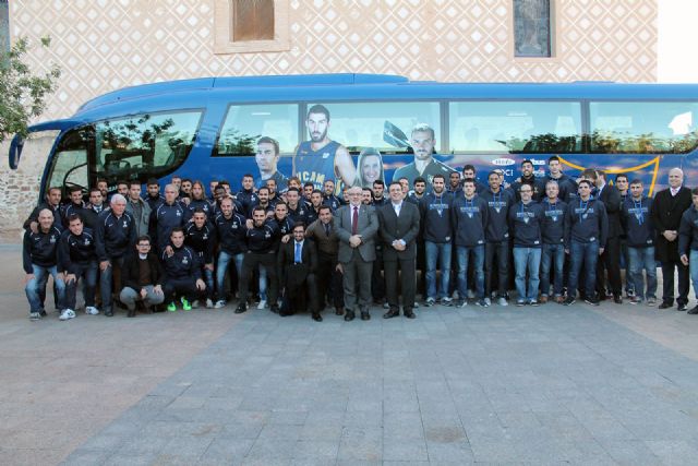 Rumbo a nuevas metas con el autobús UCAM