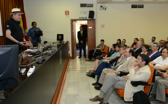 Universidad de Murcia: conferencia Buen Vivir