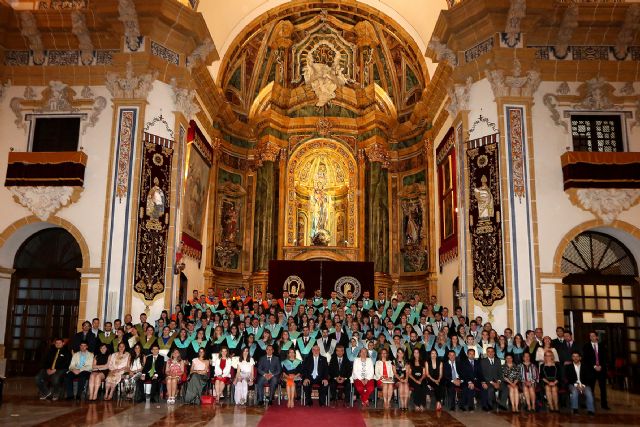 El Instituto Superior de Formación Profesional San Antonio gradúa a más de 150 alumnos