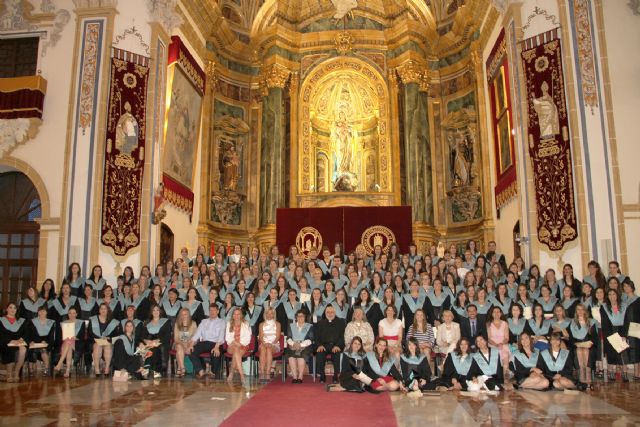 La III promoción de estudiantes de Educación Infantil de la UCAM se gradúa