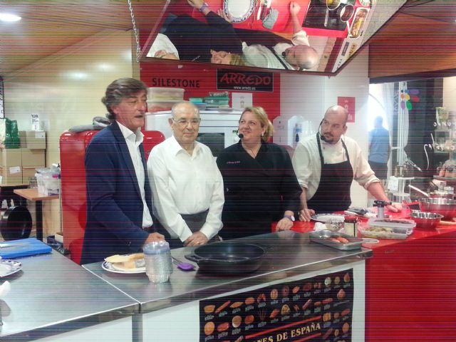 Recetas típicas murcianas para rendir homenaje al maestro Raimundo González