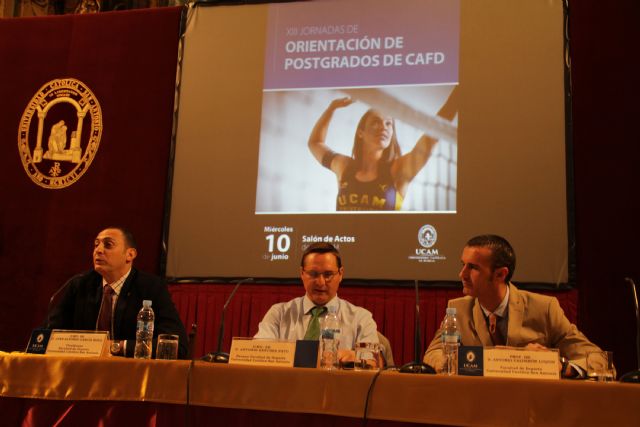 Orientación laboral y de postgrado para los estudiantes de la Facultad de Deporte