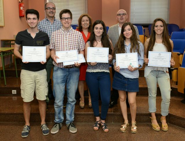 Entrega de premios a los ganadores de la Olimpiada de Latín y Griego