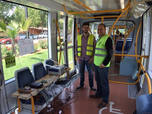 Un alumno de Ingeniería Eléctrica en la UPCT analiza el consumo y eficiencia energética del Tranvía de Murcia