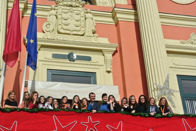 El Alcalde felicita a las gimnastas del Club Cronos JM Puente Tocinos por sus medallas en el campeonato de España