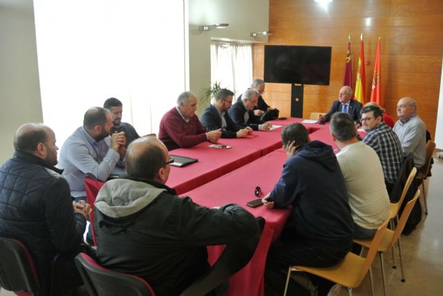 Más de un centenar de personas se inscriben a la prueba para la obtención del permiso municipal de conductor de taxi