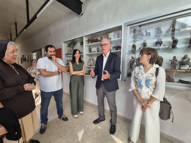 El Colegio Santa María del Carmen recibe el reconocimiento como Escuela Verde por su labor medioambiental