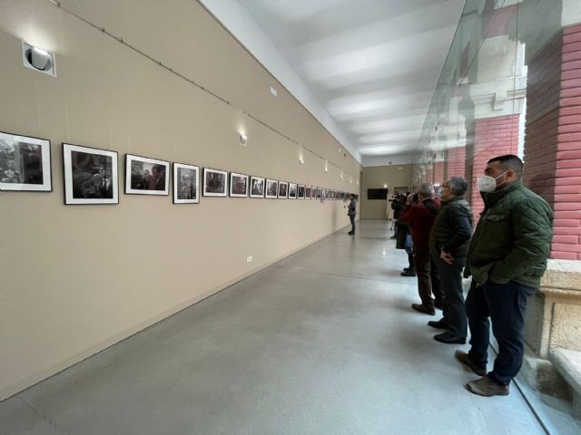 Rubén Juan Serna retrata la Semana Santa en el Museo del Cristo de la Sangre