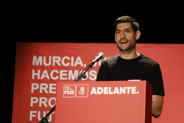 Juventudes Socialistas condena el ataque vandálico contra la bandera LGTBIQ+ instalada por el Ayuntamiento de Murcia