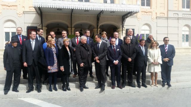 Noelia Arroyo asiste a la lectura del pregón de la Semana Santa de Murcia