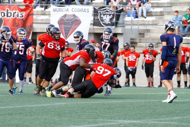 Crónica 1/4 Final Murcia Cobras. Serie A. Cobras 35-16 Voltors