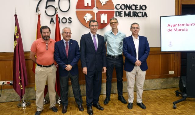 Visitas guiadas y publicaciones temáticas para descubrir la historia de Murcia a través del Cementerio de Nuestro Padre Jesús