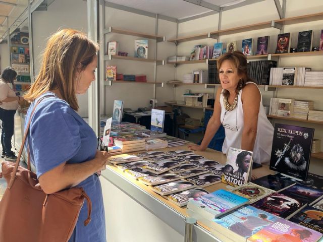 Arranca la Feria del Libro 2023 en el paseo Alfonso X El Sabio de Murcia