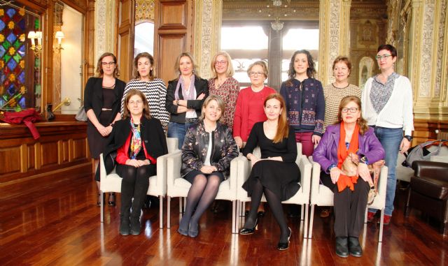 La UCAM presente en el foro de mujeres científicas murcianas, Lyceum