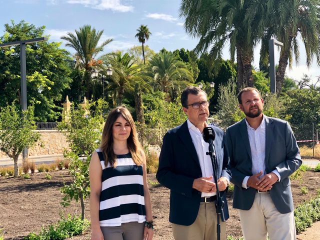 Un nuevo jardín que recrea la Huerta une el Malecón con el río y llena de color el entorno con árboles frutales