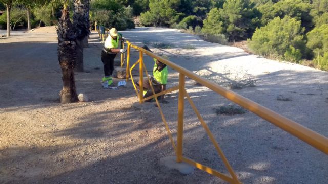 El Ayuntamiento de Murcia sigue mejorando la Fuensanta para la romería del martes