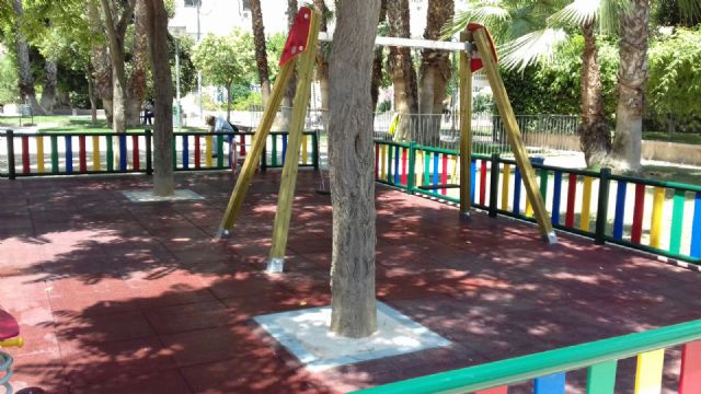 Santa María de Gracia cuenta con una nueva zona de juegos infantiles