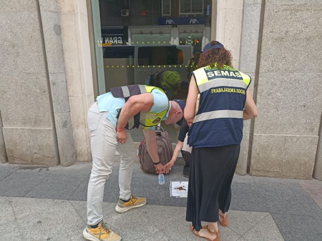 El Ayuntamiento de Murcia activa el dispositivo especial de atención a personas sin hogar ante el aumento de las temperaturas