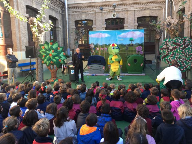 Las actividades de concienciación medioambiental llegan por vez primera a los alumnos de 6 a 8 años