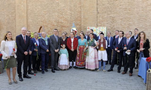 Mantos florales y jardines verticales vestirán Murcia durante las Fiestas de Primavera