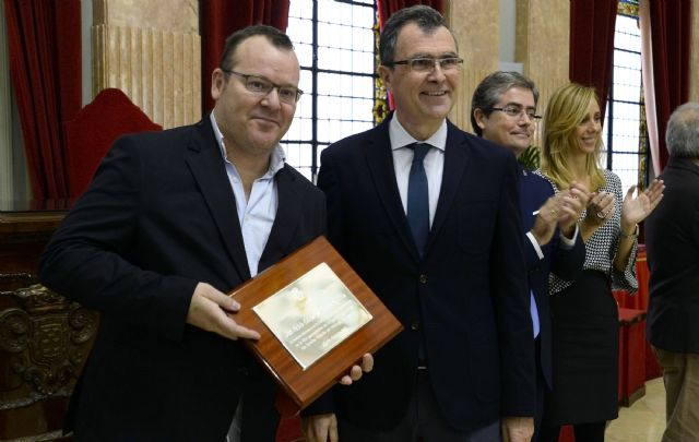 Murcia rinde homenaje a la excelencia del chef Pablo González-Conejero y a su equipo de La Cabaña