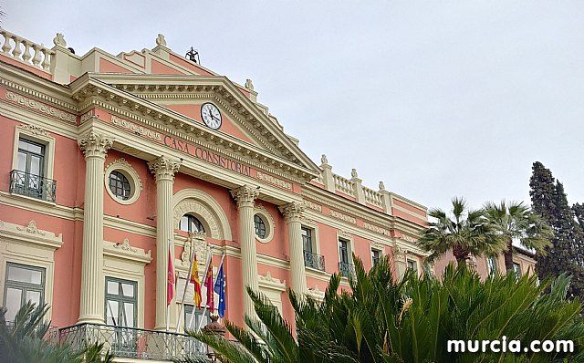 El Ayuntamiento de Murcia promueve el servicio de registro de parejas de hecho para reducir los plazos