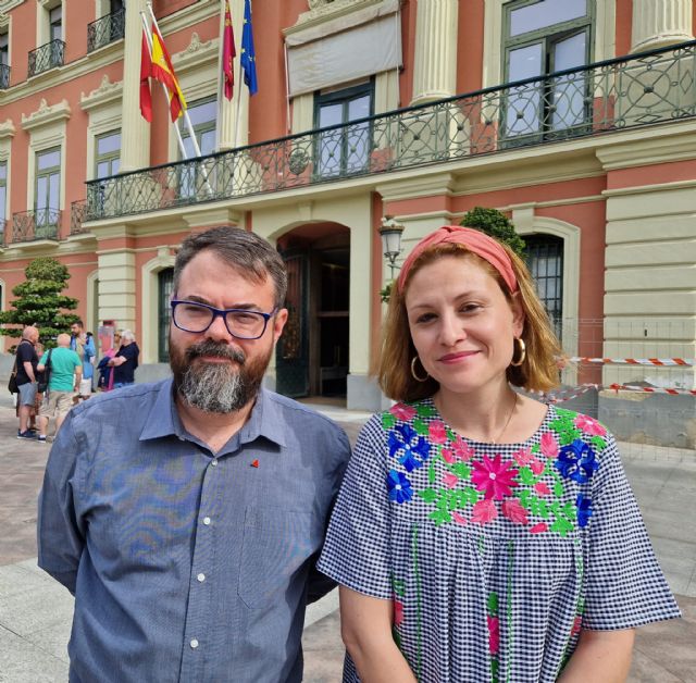 Elvira Medina califica de 'parche insuficiente' el crédito aprobado por el Pleno de Murcia y denuncia que el pabellón de Ronda Sur y el parque de Joven Futura se quedan fuera