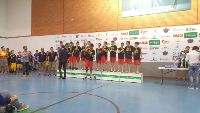 El UCAM Murcia CB Alevín gana el bronce en el Torneo Villa de la Roda