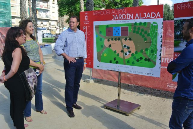 Jóvenes murcianos desempleados trabajan en la rehabilitación de zonas verdes de El Palmar, La Alberca, Sangonera La Verde y Puente Tocinos