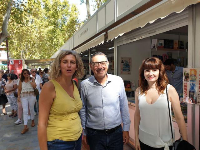 Más de 62.000 personas pasan por la II Feria del Libro de Murcia