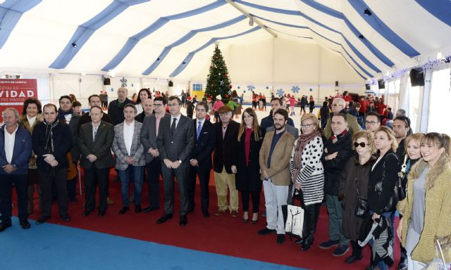 Un calendario navideño con medio millar de actos llena de actividad las plazas, jardines y mercados de toda Murcia