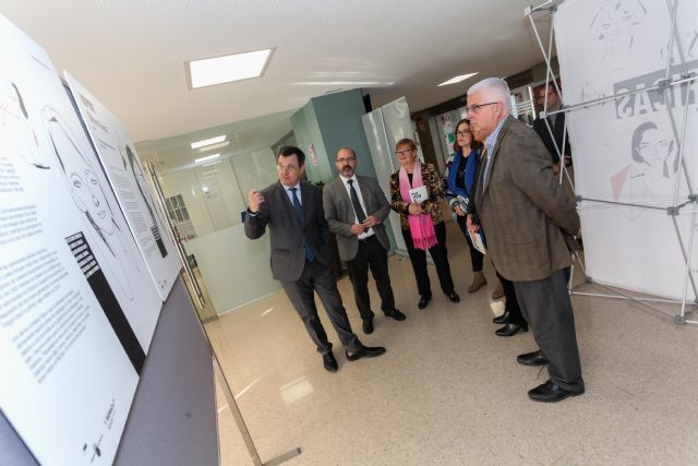 La Universidad de Murcia acoge la exposición 'Entre Científicas' para visibilizar la aportación de las mujeres a la ciencia