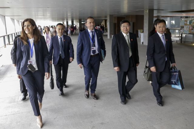 Una delegación de la Hunan Normal University de China visita la Universidad de Murcia