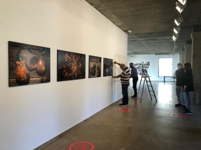 Las castañuelas protagonizan la nueva exposición de Los Molinos del Río