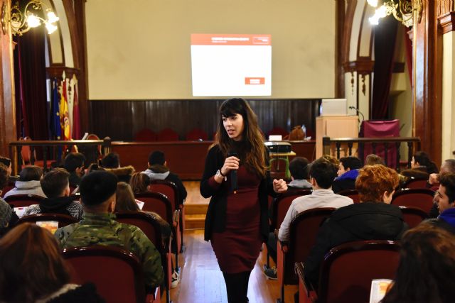 La Universidad de Murcia inicia la campaña de charlas de orientación a estudiantes de Secundaria