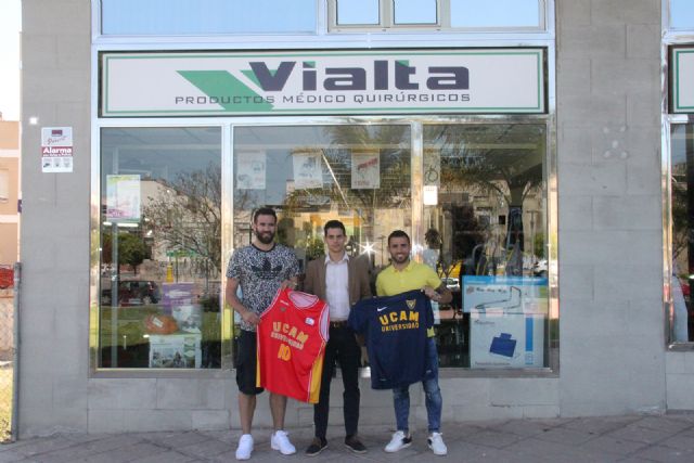 Vialta, un año más con los equipos de baloncesto y fútbol de la UCAM