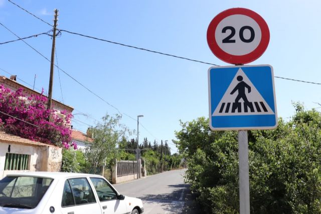 Senda de Granada solicita controles de velocidad a 20km/h por la falta de aceras