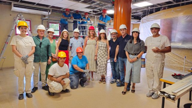 Alumnos del PMEF realizan trabajos de mejora en el Centro Social de Mayores de Barriomar