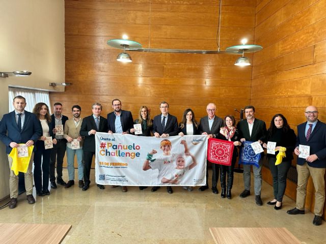 El Ayuntamiento de Murcia se une al #PañueloChallengeAladina para homenajear a los niños con cáncer