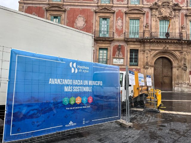 Los trabajos de reparación del drenaje urbano de la Plaza de Belluga entran en su recta final