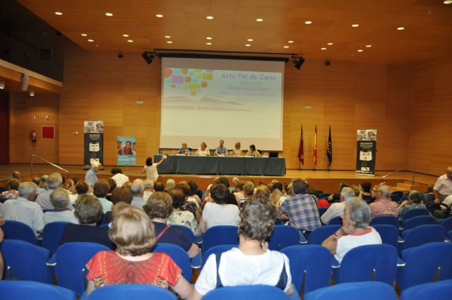 Jerónimo Trsitante clausura el IX Encuentro de clubes de lectura donde han participado 150 mayores