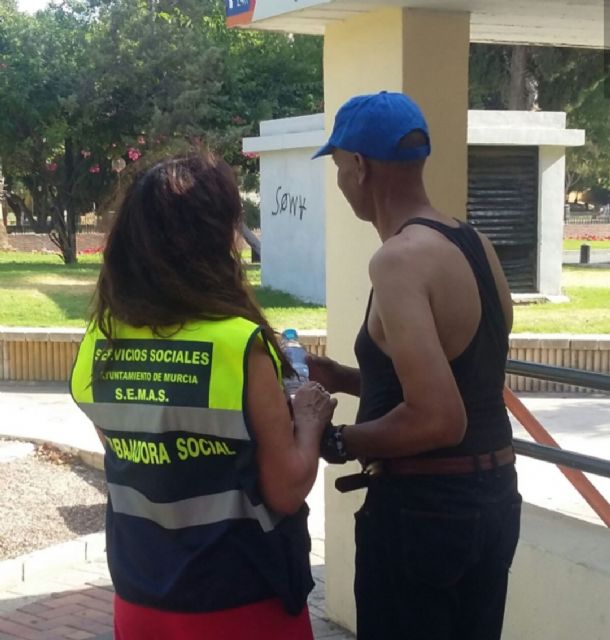 El SEMAS atiende esta semana a 9 personas sin hogar dentro de la ´Operación calor´