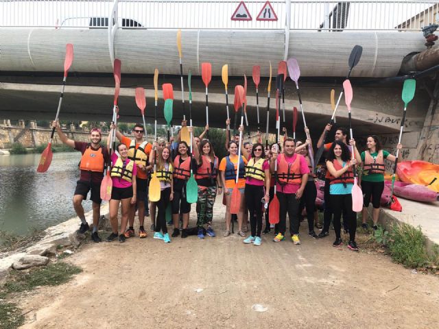 Los jóvenes podrán disfrutar de ´Fútbol burbuja´ y piragüismo en el río este fin de semana gracias al programa Redes